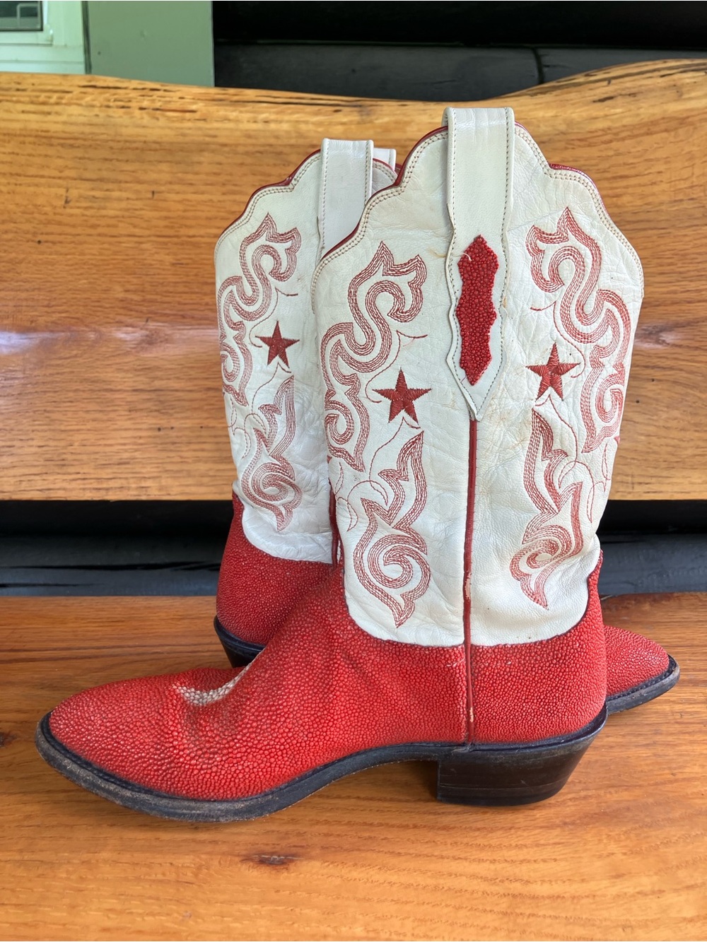 Red Lucchese 1883 Stingray Cowboy boots 9 B - Picture 5 of 16